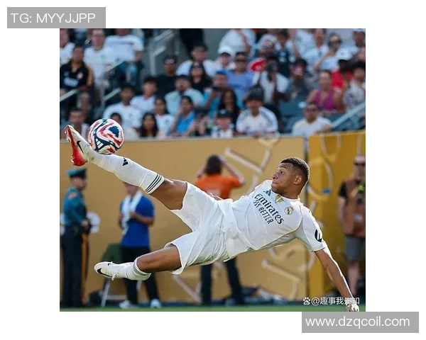 足球明星的休假生活揭秘与日常趣事分享